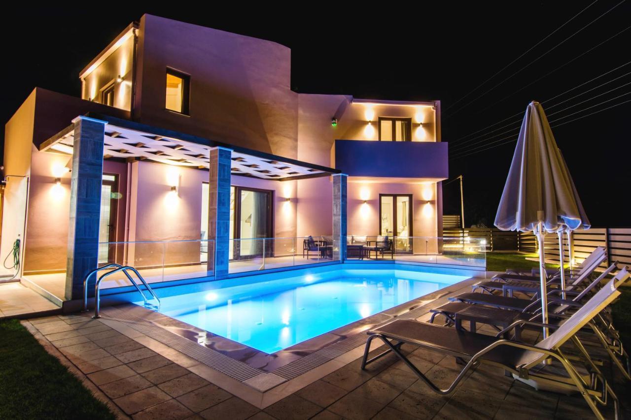 Villa Anthi, A Modern Villa With Salted Water Pool,Hot Tub & Bbq! Resmo Dış mekan fotoğraf